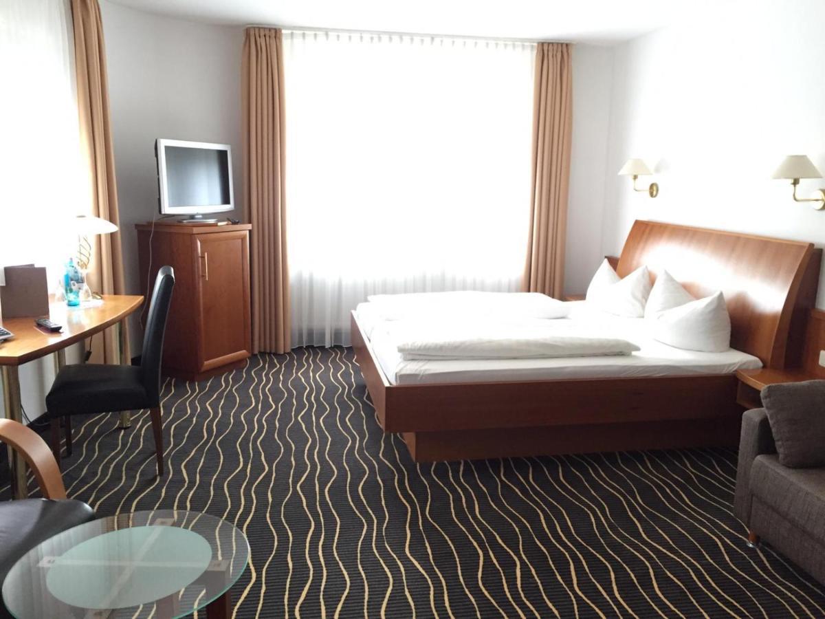 Hotel Zur Schoenen Aussicht Marktheidenfeld Dış mekan fotoğraf